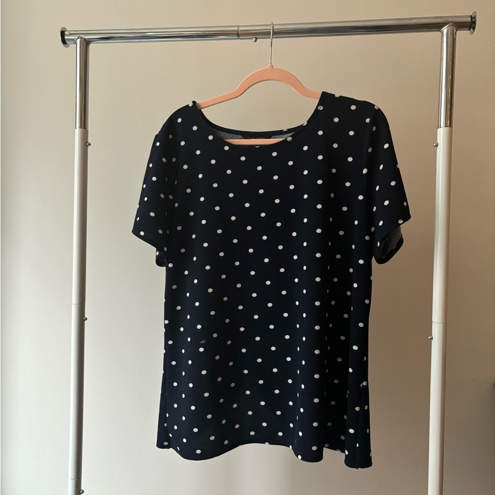 Banana Republic - Navy and White Polka Dot Top - XL